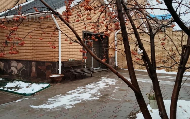 Отдельный дом · 8 комнат · 380 м² · 10 сот., мкр Юго-Восток, Панель центр 31 — КАРГУ за 1.7 млн 〒 в Караганде, Казыбек би р-н — фото 2