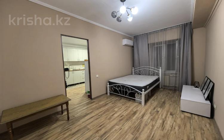1-бөлмелі пәтер · 35 м² · 5/5 қабат, мкр №2, Жубанова, бағасы: 25 млн ₸ в Алматы, Ауэзовский р-н — фото 9