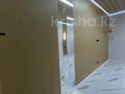 Офисы · 30 м² за 220 000 〒 в Актобе, мкр. Алтын орда