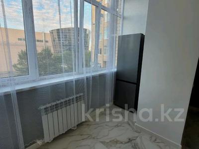 Пәтерлер в Западно-Казахстанской обл.: 2-бөлмелі пәтер · 86 м² · 2/5 қабат, мкр Кадыра Мырза-Али, Абулхаир Хана, бағасы: 350 000 〒 2-бөлмелі пәтер · 86 м² · 2/5 қабат, мкр Кадыра Мырза-Али, Абулхаир Хана, бағасы: 350 000 〒 в Уральске