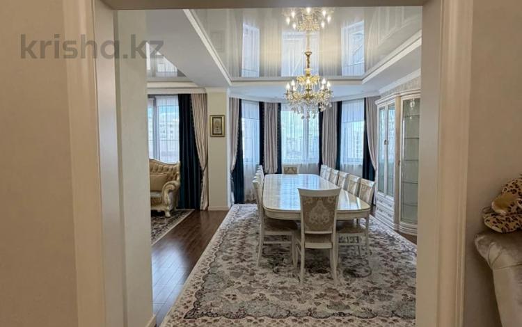 4-бөлмелі пәтер · 159 м² · 5/15 қабат, Туркестан 10 — Орынбор, бағасы: 118 млн ₸ в Астане, Есильский р-н — фото 2