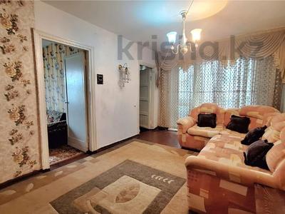 4-комнатная квартира · 60 м² · 3/5 этаж, Майкудук, 16й микрорайон за 10.3 млн ₸ в Караганде, Алихана Бокейханова р-н