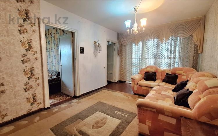 4-комнатная квартира · 60 м² · 3/5 этаж, Майкудук, 16й микрорайон за 10.3 млн ₸ в Караганде, Алихана Бокейханова р-н — фото 2
