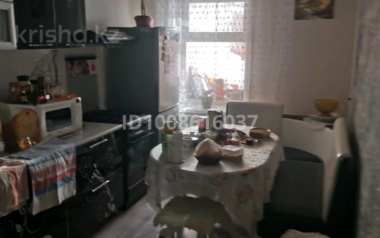 3-комнатная квартира · 64 м² · 3/3 этаж, Пушкина 154 за 25 млн ₸ в Акколе — фото 2