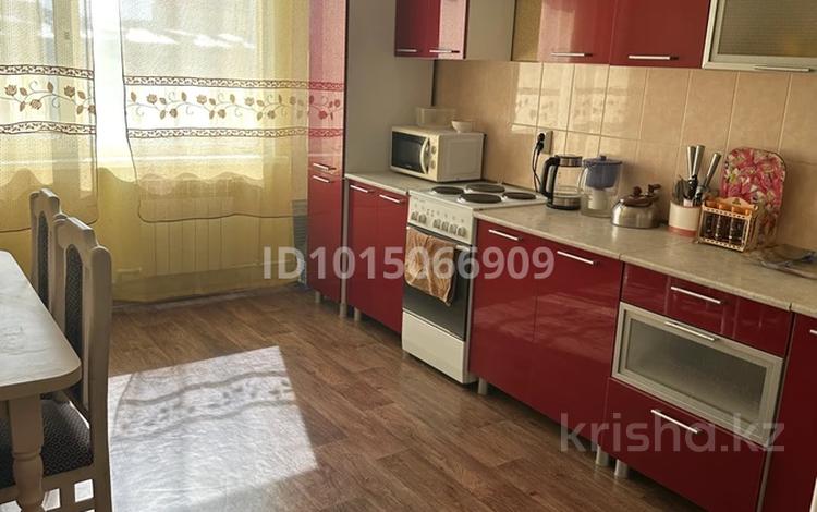 3-комнатная квартира · 92 м² · 5/9 этаж, Есенберлина 4 — Есенберлина и Аль-Фараби за 230 000 ₸ в Усть-Каменогорске, Ульбинский — фото 2