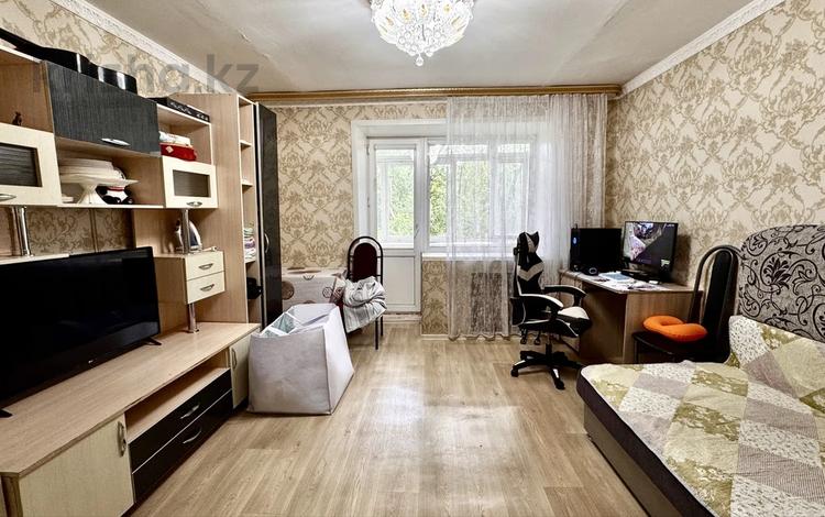 3-бөлмелі пәтер · 56.8 м² · 3/9 қабат, мкр Новый Город, Абдирова 25, бағасы: 24 млн ₸ в Караганде, Казыбек би р-н — фото 2