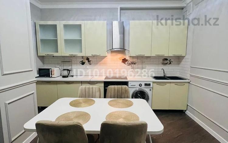 3-комнатная квартира · 120 м² · 3/31 этаж, АльФараби 7к 5к — АльФараби 7к 5г за 60 000 ₸ в Алматы — фото 2