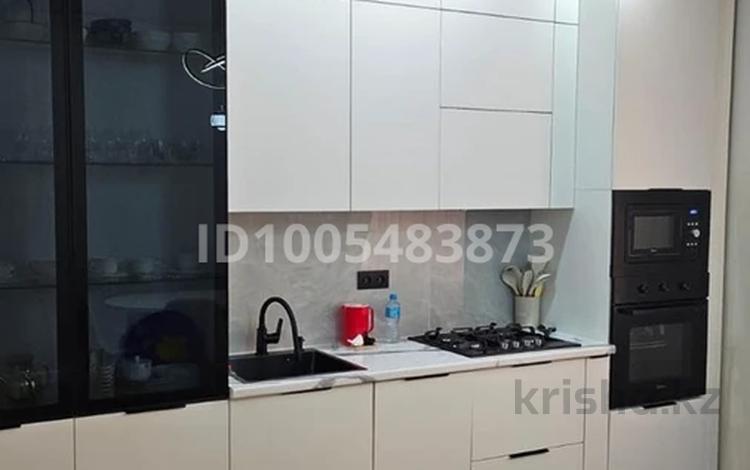 2-комнатная квартира · 96.3 м² · 2/6 этаж, 3-й микрорайон 120 за 30 млн ₸ в Актау — фото 2