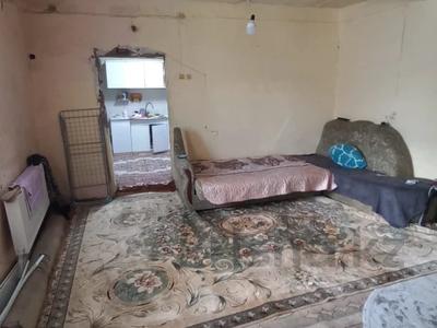 Продажа домов и дачи в Западно-Казахстанской обл.: Отдельный дом · 3 комнаты · 82 м² · 5 сот., Демократическая за 17 млн 〒 Отдельный дом · 3 комнаты · 82 м² · 5 сот., Демократическая за 17 млн 〒 в Уральске