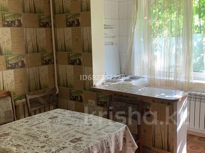 Аренда квартир в Алматы: 1-комнатная квартира · 48 м² · 1/5 этаж · помесячно, мкр Аксай-5 8 — Момыш-Улы/Жубанова за 180 000 〒 1-комнатная квартира · 48 м² · 1/5 этаж · помесячно, мкр Аксай-5 8 — Момыш-Улы/Жубанова за 180 000 〒 в Алматы, Ауэзовский р-н