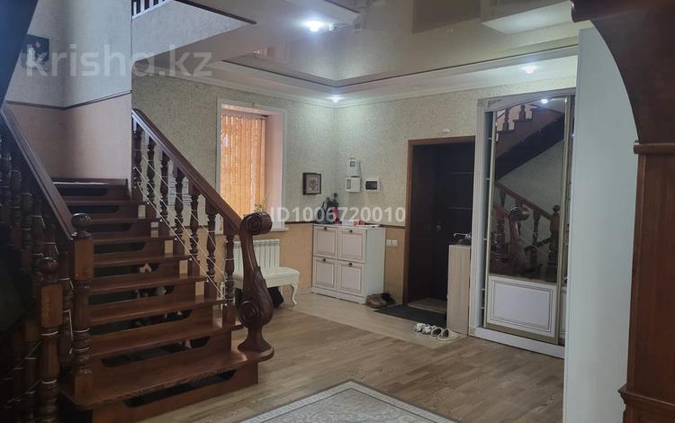 Жеке үй · 4 бөлме · 350 м² · 8 жүзд., Наурызбай Батыра 103 — Каныш Сатпаева, бағасы: 140 млн ₸ в Кокшетау — фото 2