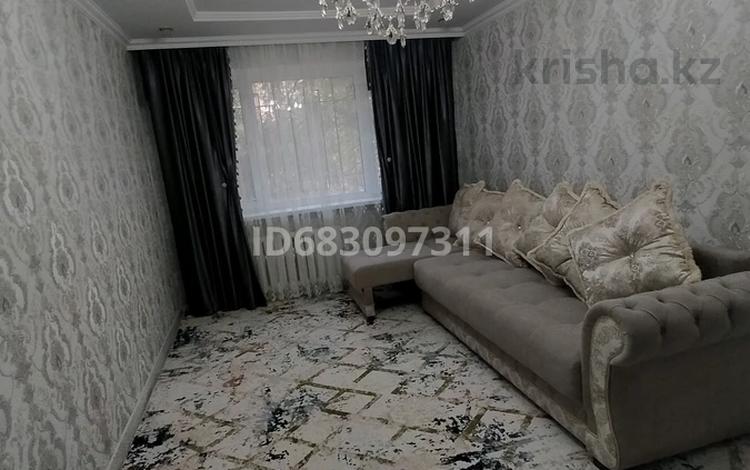 2-комнатная квартира, 49 м², 1/5 этаж, Анаркулова 3 за 11.5 млн 〒 в Жезказгане — фото 2