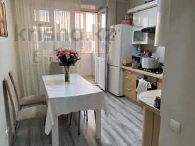 3-бөлмелі пәтер · 85.5 м² · 2/5 қабат, Гастелло 52 — мкр. Береке, бағасы: 35.7 млн ₸ в Петропавловске
