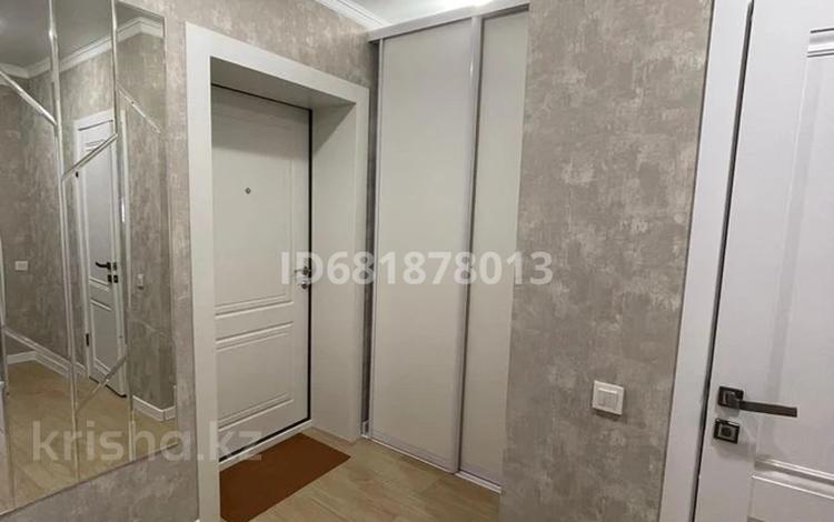 1-комнатная квартира · 60 м² · 1/5 этаж, Мирзояна (Желтоксан) 1/6 за 180 000 ₸ в Уральске — фото 2