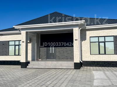 Отдельный дом · 4 комнаты · 216 м² · 8 сот., мкр Ракуша, Еркінқала,47-көше 12 — Мешіт қасында за 45 млн ₸ в Атырау