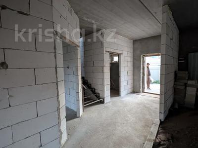 4-комнатная квартира · 135 м², Анатолия Скоробогатова 108 за 27 млн ₸ в Уральске