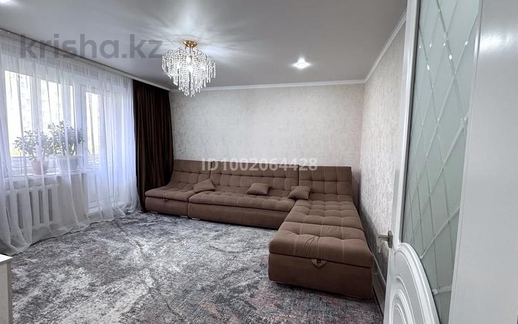 4-бөлмелі пәтер · 84 м² · 4/5 қабат, Майкудук, Голубые пруды 13, бағасы: 40 млн ₸ в Караганде, Алихана Бокейханова р-н — фото 2
