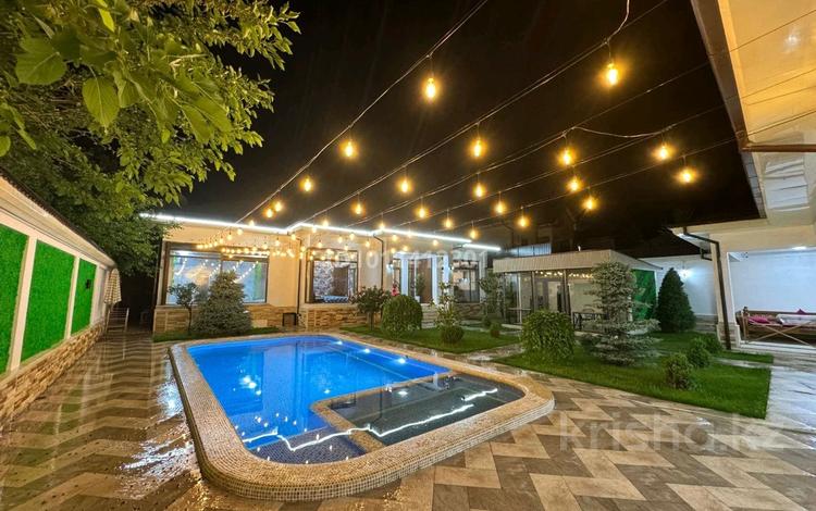 Дача · 4 комнаты · 369 м², мкр Горный Гигант, Пк горный гигант 11 за 80 000 〒 в Алматы, Медеуский р-н — фото 2