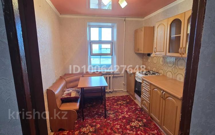 3-комнатная квартира · 63 м² · 8/9 этаж, Майкудук, Мкр Мамыраева 15 за 16.5 млн ₸ в Караганде, Алихана Бокейханова р-н — фото 26