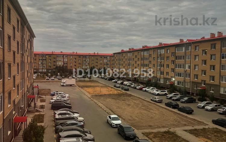 1-бөлмелі пәтер · 49 м², мкр. Алтын орда, Алтын орда ш/а. 25 — Мәнгілік ел остоновка боиында, бағасы: 50 000 〒 в Актобе — фото 2