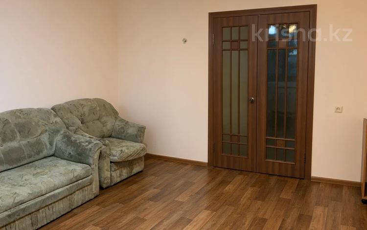 2-комнатная квартира · 54.1 м² · 5/10 этаж, мкр Юго-Восток, Мкр Степной 3 6/1 за 19.5 млн ₸ в Караганде, Казыбек би р-н — фото 2