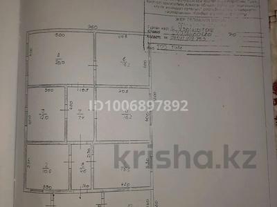 Отдельный дом · 6 комнат · 114 м², Дюсенбиева 70 — Байдібек би за 110 000 〒 в Узынагаш