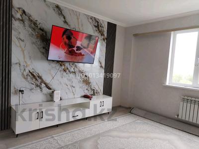 2-бөлмелі пәтер · 65 м² · 6/10 қабат, мкр Аксай-1 11/10 — Толеби Момушули, бағасы: 280 000 ₸ в Алматы, Ауэзовский р-н