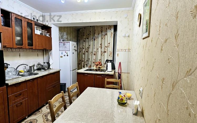 3-бөлмелі пәтер, 65 м², 6/9 қабат, мкр Каргалы, Кенесары хана, бағасы: 39 млн 〒 в Алматы, Наурызбайский р-н — фото 6