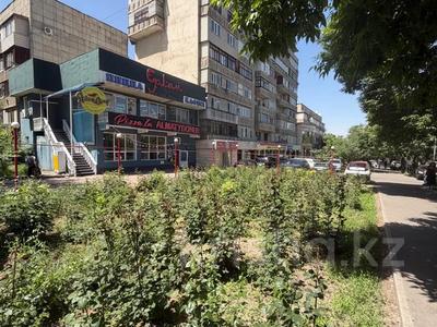 1-бөлмелі пәтер · 42 м² · 3/9 қабат, Мкр. Жетысу-4 9 — Абай - Б. Момышұлы, бағасы: 35 млн ₸ в Алматы, Ауэзовский р-н