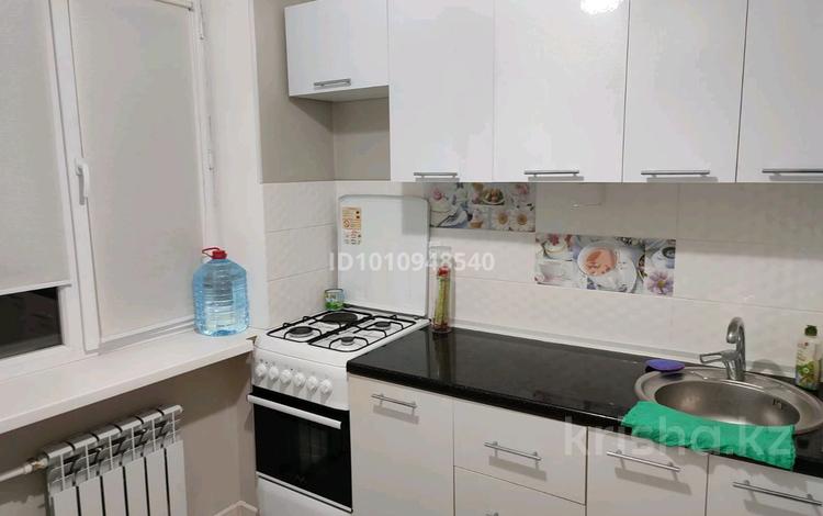 3-комнатная квартира · 63 м² · 5/5 этаж, мкр Центральный, Махамбета 87б — Улица Уалиханова за 18.5 млн ₸ в Атырау — фото 2