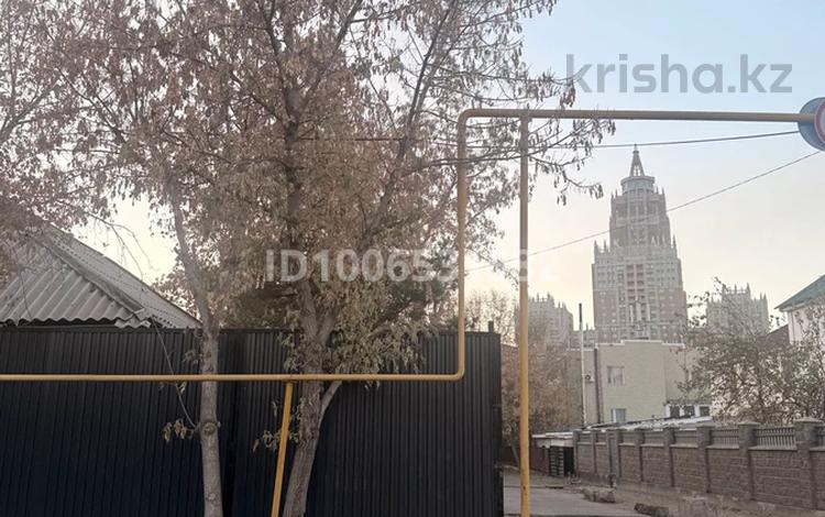 Отдельный дом · 4 комнаты · 160 м² · 6 сот., Мендешева 48 за 85 млн 〒 в Астане, Есильский р-н — фото 2