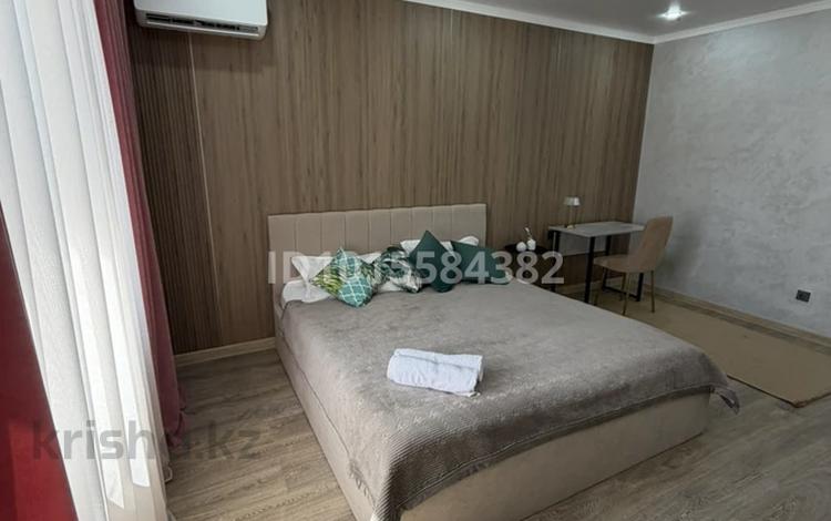 1-комнатная квартира · 42 м² · 8/14 этаж, Райымбека 210 — Гоголя -Ауезова за 20 000 ₸ в Алматы, Алмалинский р-н — фото 2