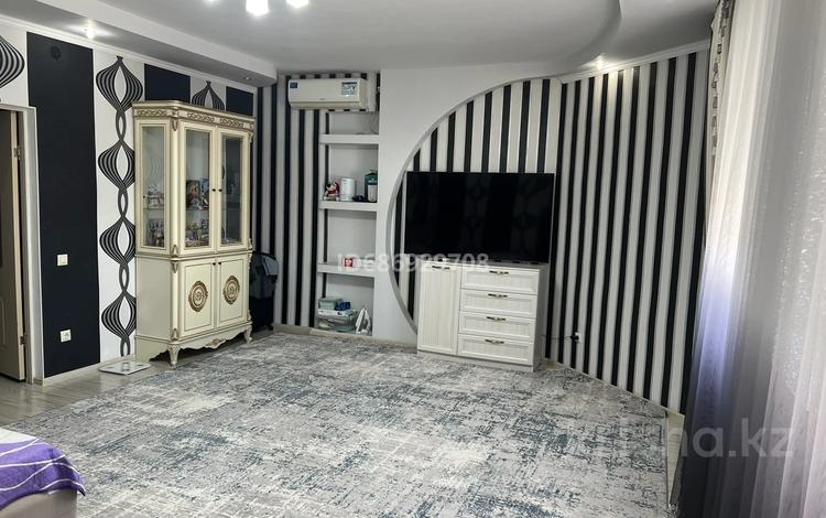 1-бөлмелі пәтер · 70 м² · 8/9 қабат, 3А блог А 14 — Сзади Мастер Дома, бағасы: 18 млн ₸ в Атырау, мкр Привокзальный-3А — фото 4