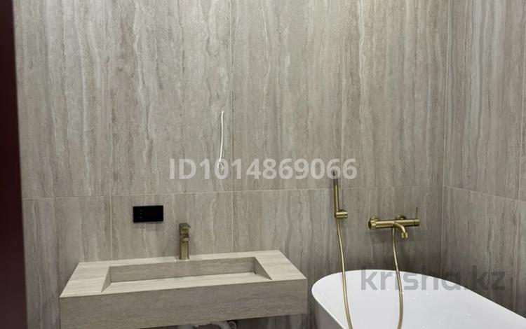 3-комнатная квартира · 95.5 м² · 7/9 этаж, Самал 72/4 за 50 млн ₸ в Уральске — фото 4