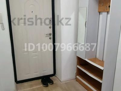 1-бөлмелі пәтер · 40 м² · 3/5 қабат, Ракишева 42 — Район комунальный рынок напротив, бағасы: 90 000 ₸ в Талдыкоргане, мкр Жастар