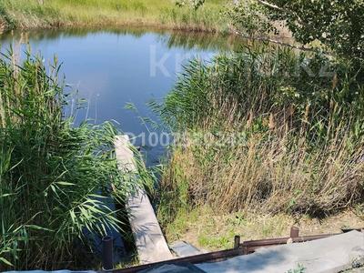 Дача · 2 комнаты · 80 м² · 10 сот., Массив Мурат 36.68. — Возле дороги астановка 4дачи. за 8 млн 〒 в Семее