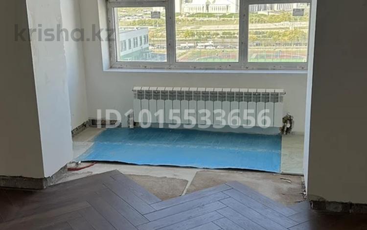 3-бөлмелі пәтер · 66 м² · 8 қабат, Александр Сызганов 1/2, бағасы: ~ 53 млн ₸ в Астане, Есильский р-н — фото 2