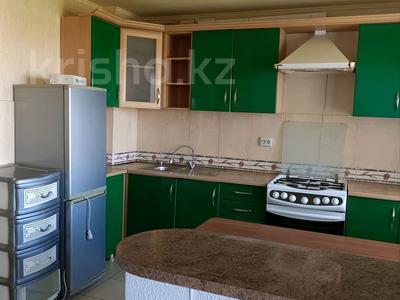4-комнатная квартира · 80 м² · 6/9 этаж, Сатпаева — Барс - Строй за 200 000 〒 в Петропавловске