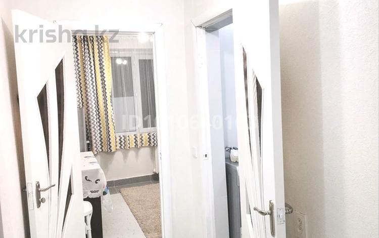 1-комнатная квартира · 35 м² · 1/5 этаж, Мкр. Гарышкер 19 — Т. д Мечта, коммунальный рынок, мечеть, станция переливание крови, т. за 120 000 ₸ в Талдыкоргане, мкр Жана Гарышкер — фото 2
