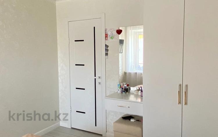 3-комнатная квартира · 68 м² · 8/9 этаж, Кизатова за 36.7 млн 〒 в Петропавловске — фото 2