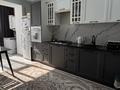 2-комнатная квартира · 65.4 м² · 3/5 этаж, Кеменгер 41 — перед домом улица Тауелсиздик 10 мкр . за 32 млн ₸ в Уральске — фото 2