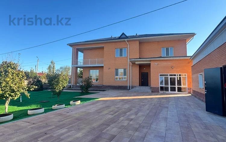 Жеке үй · 6 бөлме · 360 м² · 15 сот., Каражал 13, бағасы: 230 млн 〒 в Астане, Сарайшык р-н — фото 2