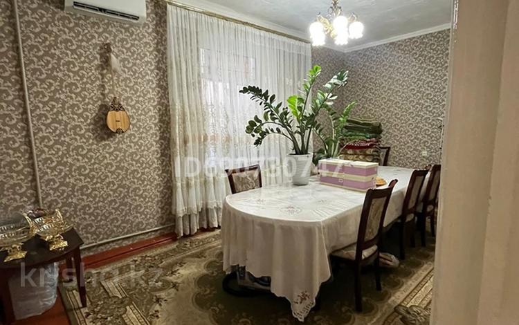 3-бөлмелі пәтер · 65 м² · 1/2 қабат, проспект Абая 15 — Пересечение улица 1 мая угловой дом возле дороги, бағасы: 25 млн ₸ в Шымкенте, Туран р-н — фото 11
