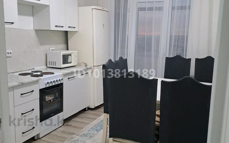 3-бөлмелі пәтер · 78 м² · 11/12 қабат, 11 41/1 — Әділет уиіне карсы жк сауран, бағасы: 180 000 ₸ в Туркестане — фото 2