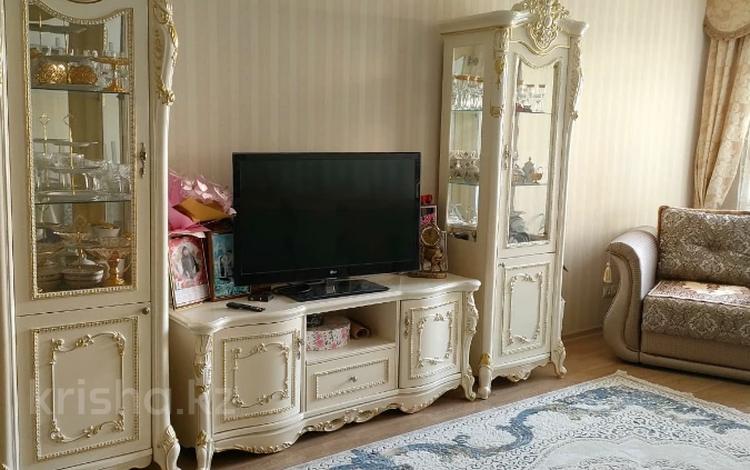 3-бөлмелі пәтер · 120 м² · 3/7 қабат, мкр. Алтын орда, Молдагуловой, бағасы: 39.5 млн ₸ в Актобе — фото 16