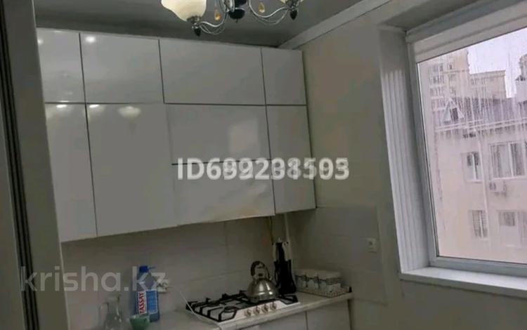 2-бөлмелі пәтер · 57 м² · 6/6 қабат, 16-й мкр 43/1, бағасы: 14.4 млн ₸ в Актау — фото 4