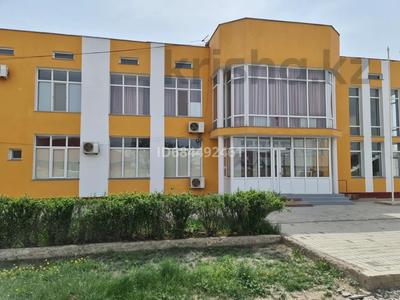 Офисы · 600 м² за 450 000 〒 в Атырау, мкр Атырау