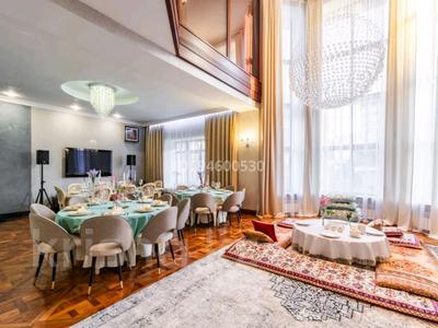 Жеке үй · 14 бөлме · 900 м², мкр Комсомольский, Айша биби 52, бағасы: 850 000 〒 в Астане, Есильский р-н