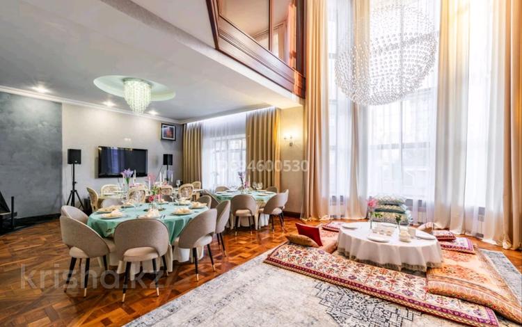 Дом · 14 комнат · 900 м², мкр Комсомольский, Айша биби 52 за 850 000 〒 в Астане, Есильский р-н — фото 139