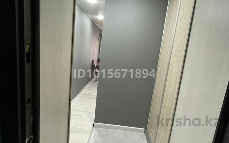 1-бөлмелі пәтер · 38 м² · 3/9 қабат, Бориса Александрова 1, бағасы: 13.5 млн ₸ в Усть-Каменогорске, Ульбинский — фото 2